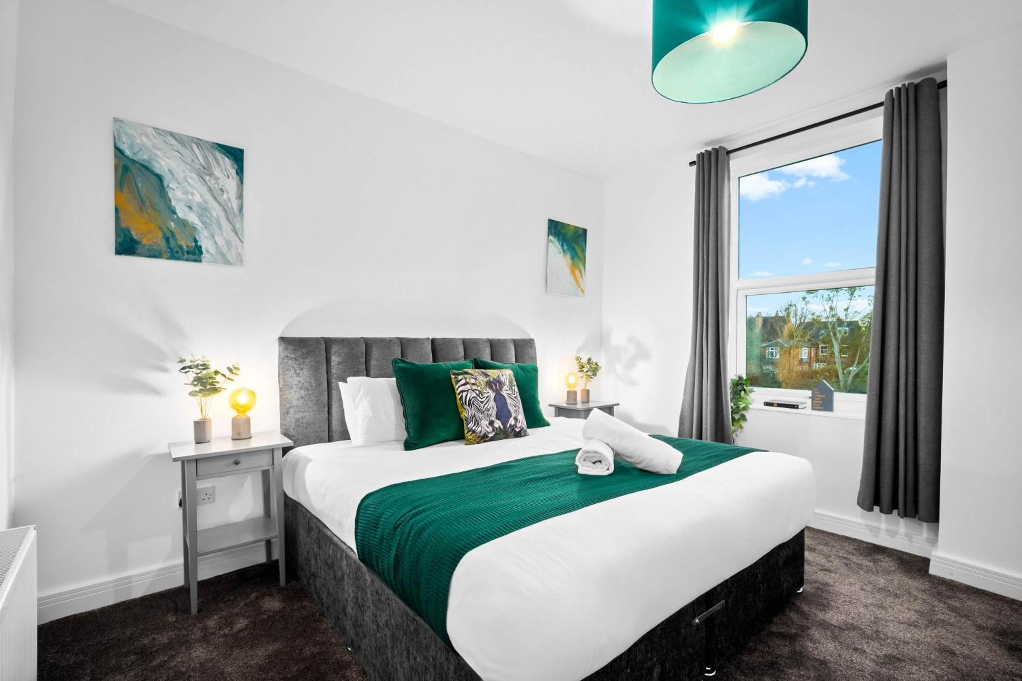 Apartment Luxury One Bedroom - Fast Wifi - Netflix - On Street Parking 2br Birmingham